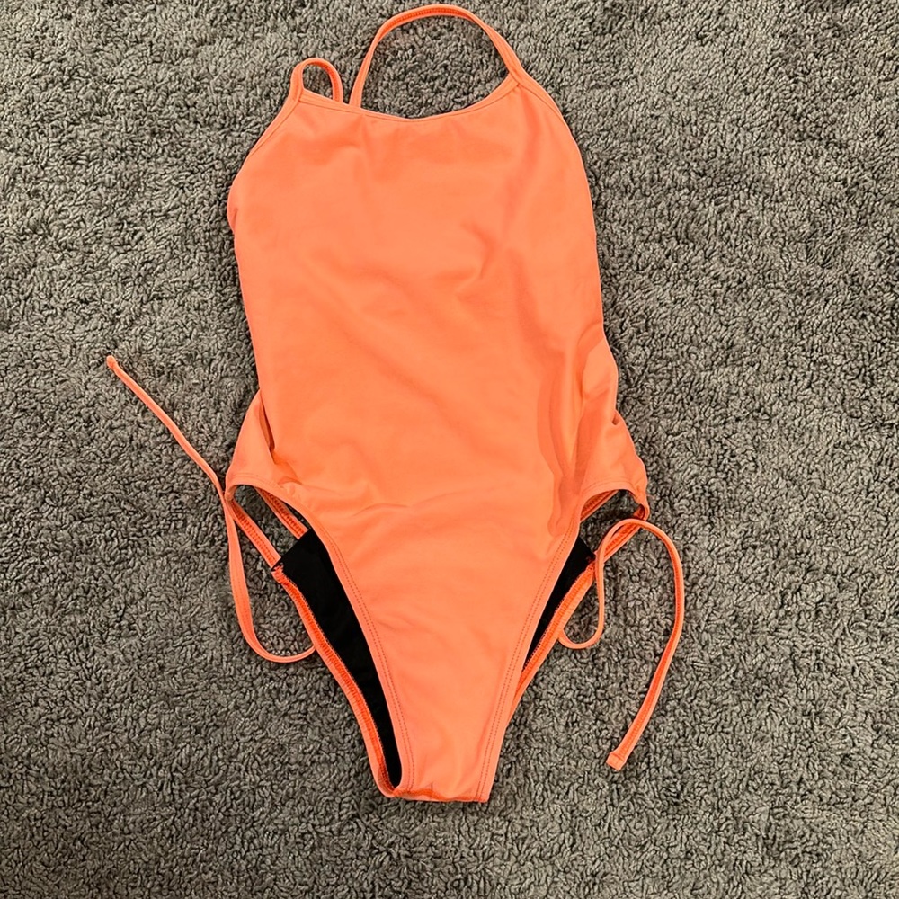 Jolyn Nico 3 Tie Back